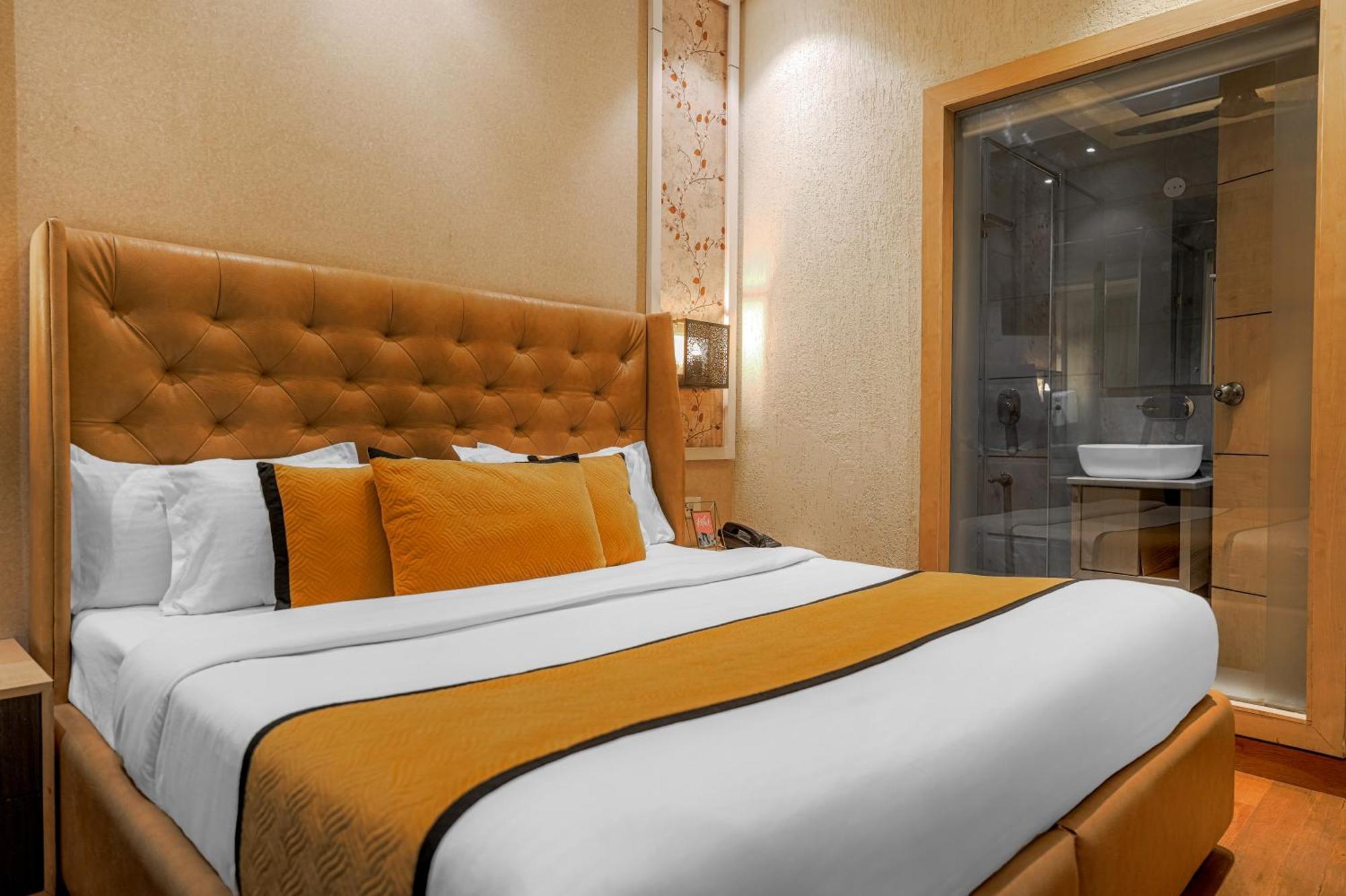 Csjs Inn Hotel Amritsar Exteriör bild