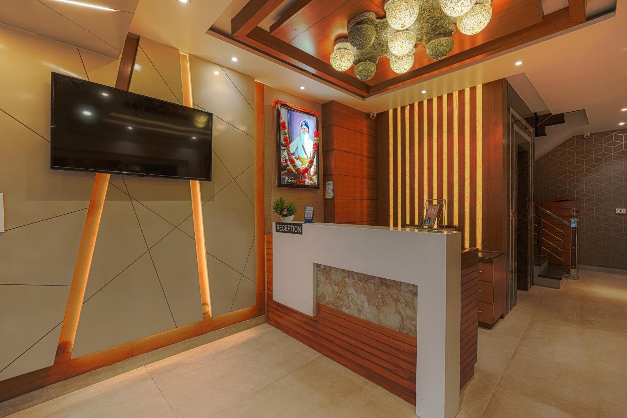 Csjs Inn Hotel Amritsar Exteriör bild