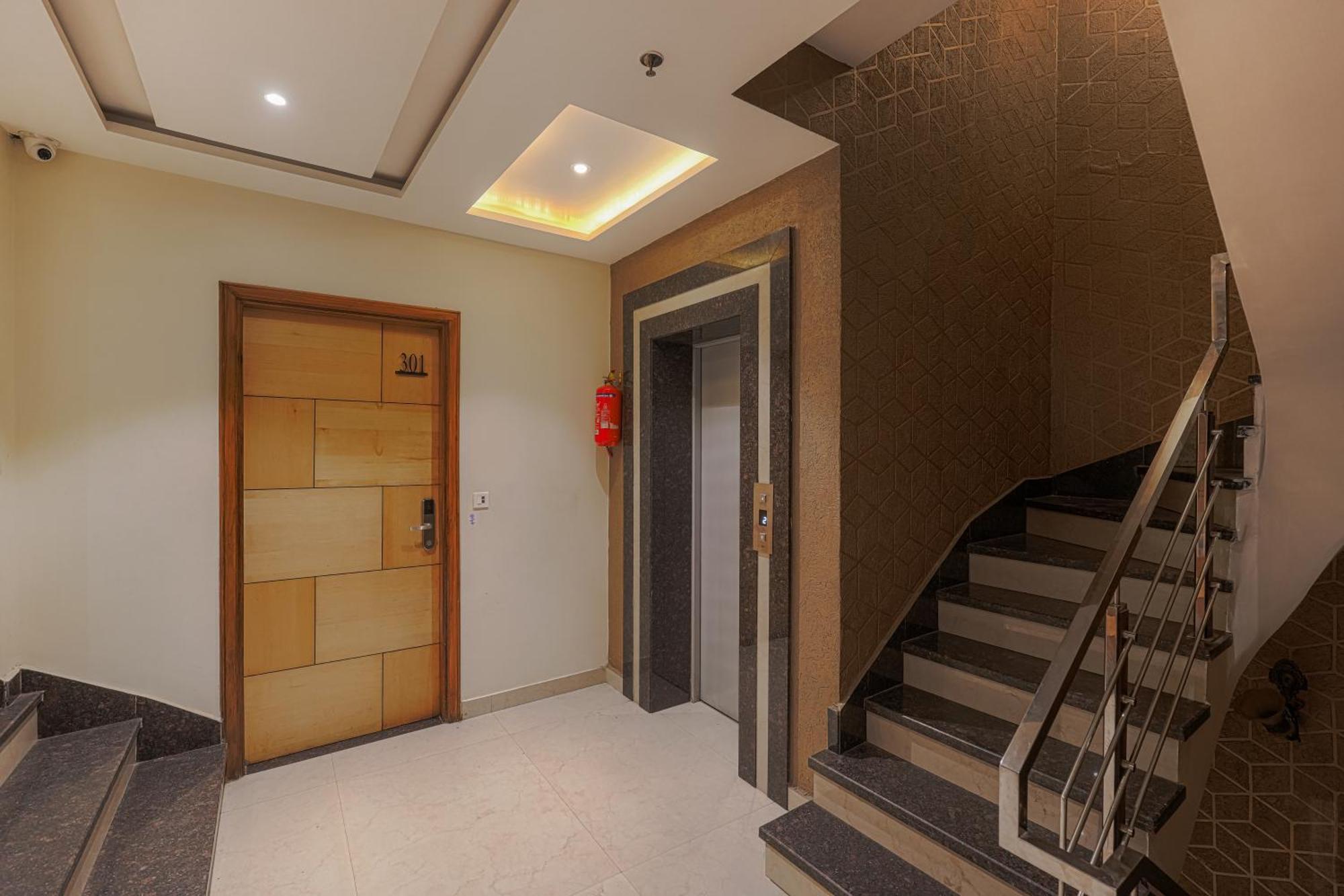 Csjs Inn Hotel Amritsar Exteriör bild