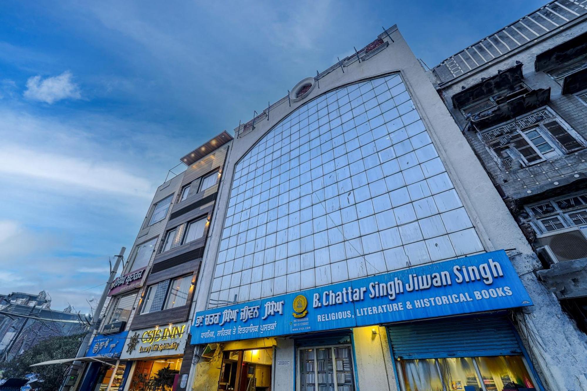 Csjs Inn Hotel Amritsar Exteriör bild