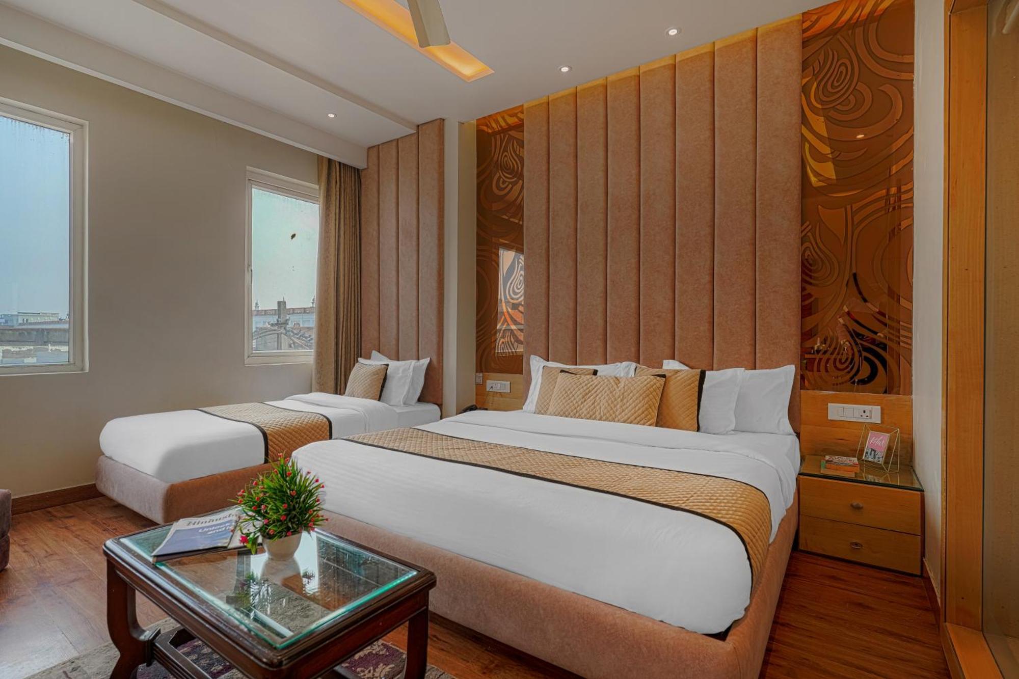 Csjs Inn Hotel Amritsar Exteriör bild